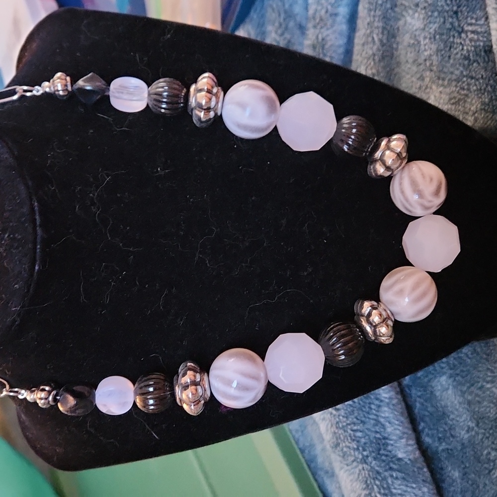 White, Gray & Black Multi Shape Beaded Necklace, Bracelet & Earrings Set
